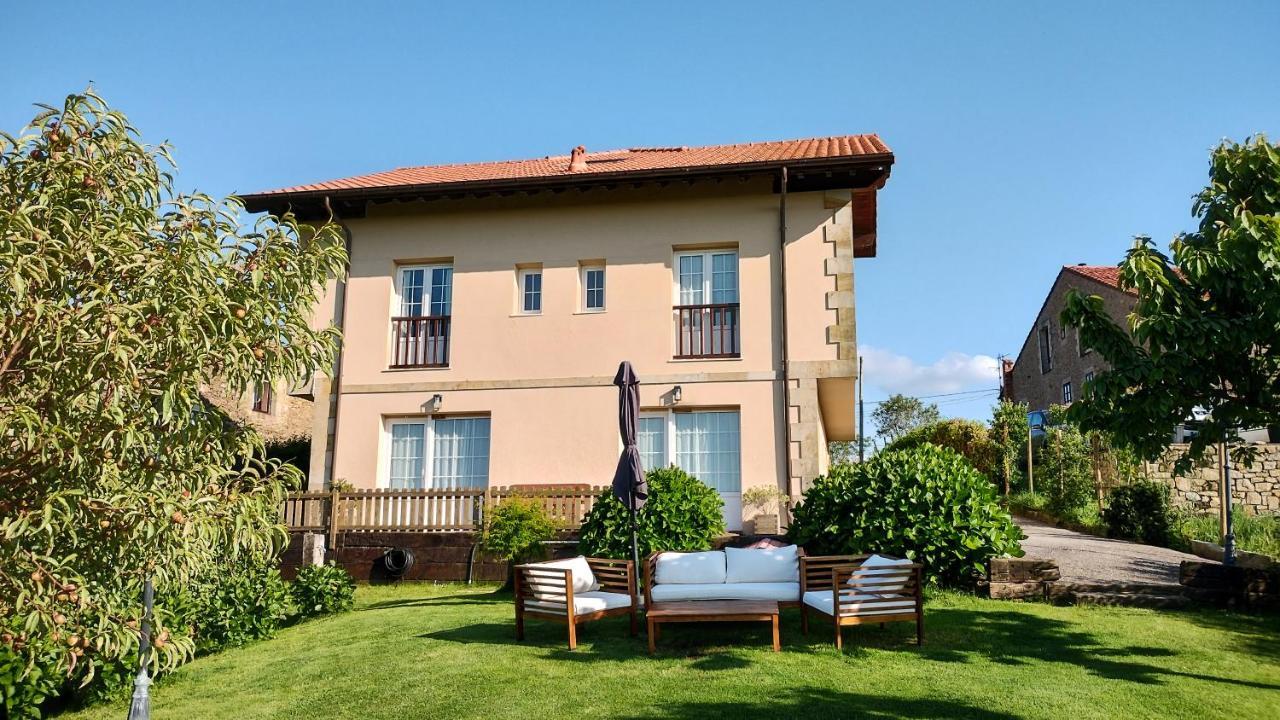 Apartamentos Corona Comillas Exteriör bild