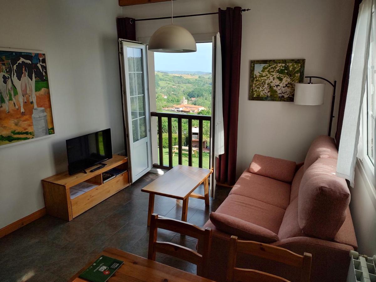 Apartamentos Corona Comillas Exteriör bild