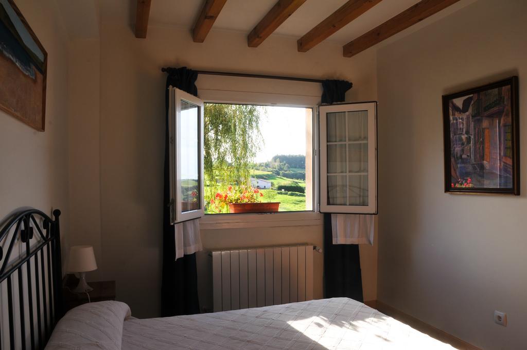 Apartamentos Corona Comillas Exteriör bild
