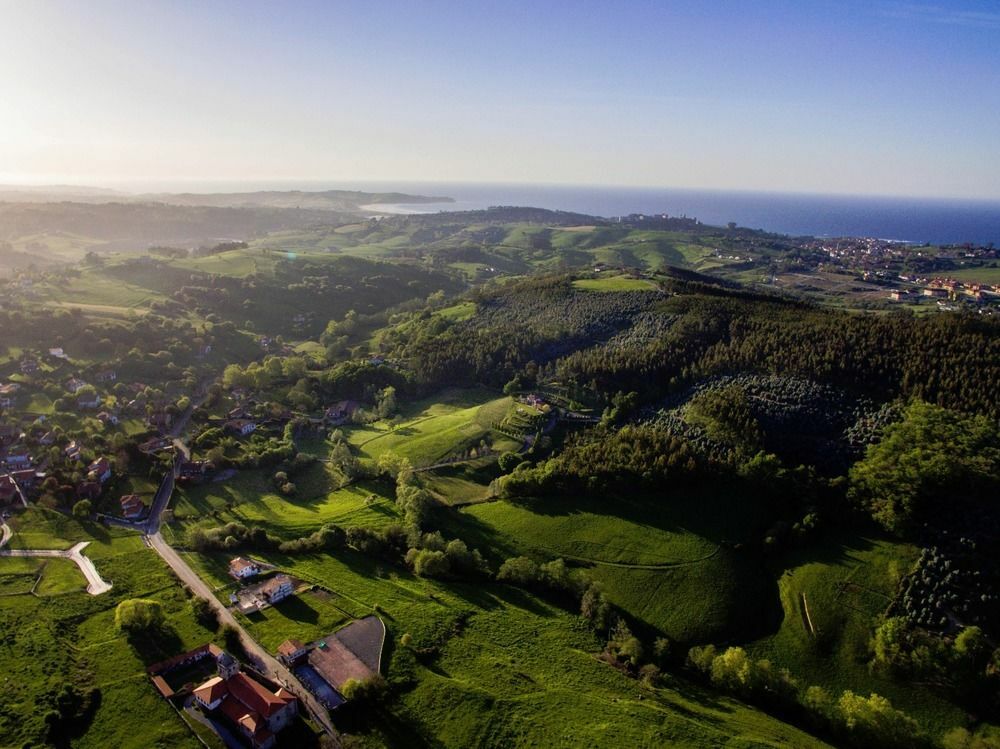 Apartamentos Corona Comillas Exteriör bild